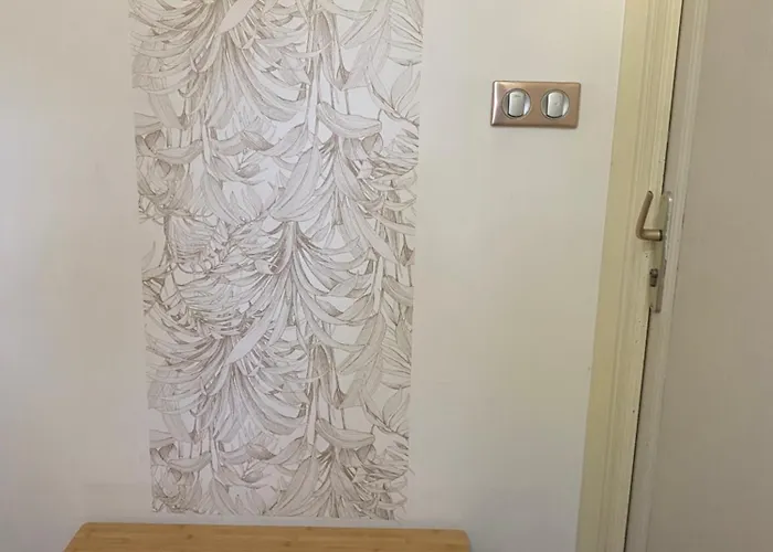 A La Campagne Flavin